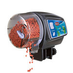 Automatic food dispenser for aquariums