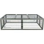 Recinto Exterior con Cubierta, 174 × 48 × 109 cm, gris